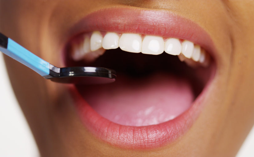 Kompleksowe leczenie stomatologiczne – odkryj drogę do zdrowej i pięknego uśmiechu.